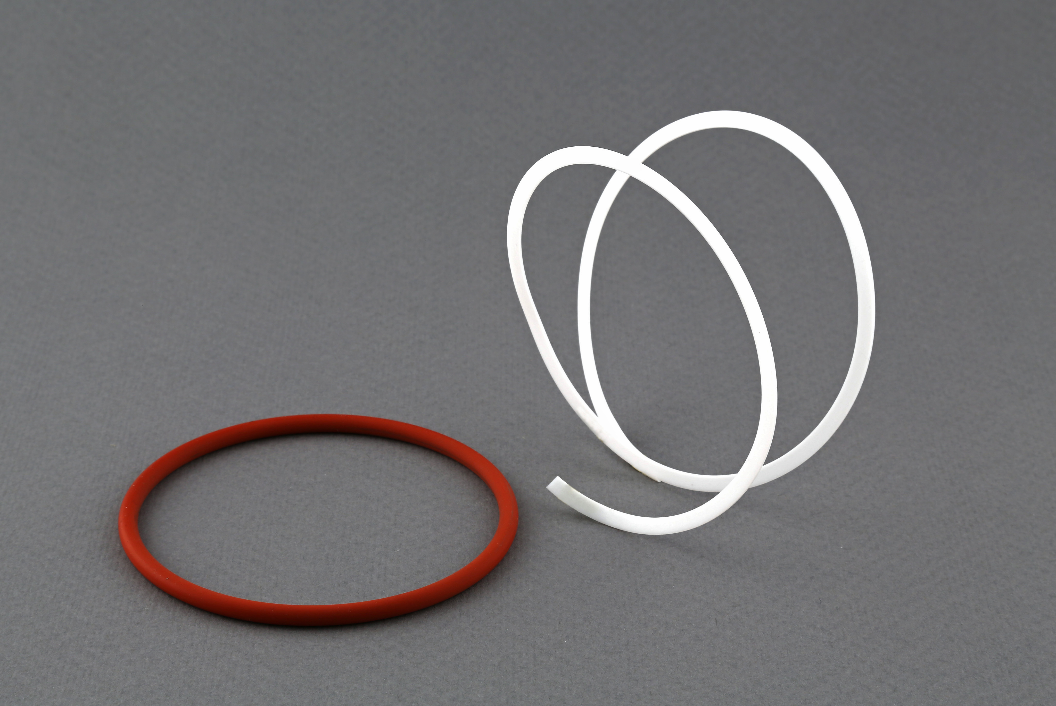 ANTI-EXTRUSION BACK-UP RINGS FOR O-RINGS